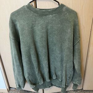 Zenana Outfitters Green Crew Neck Sweater